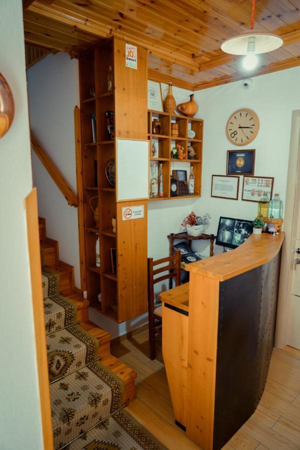 Hotel Domino Gjirokastër 外观 照片