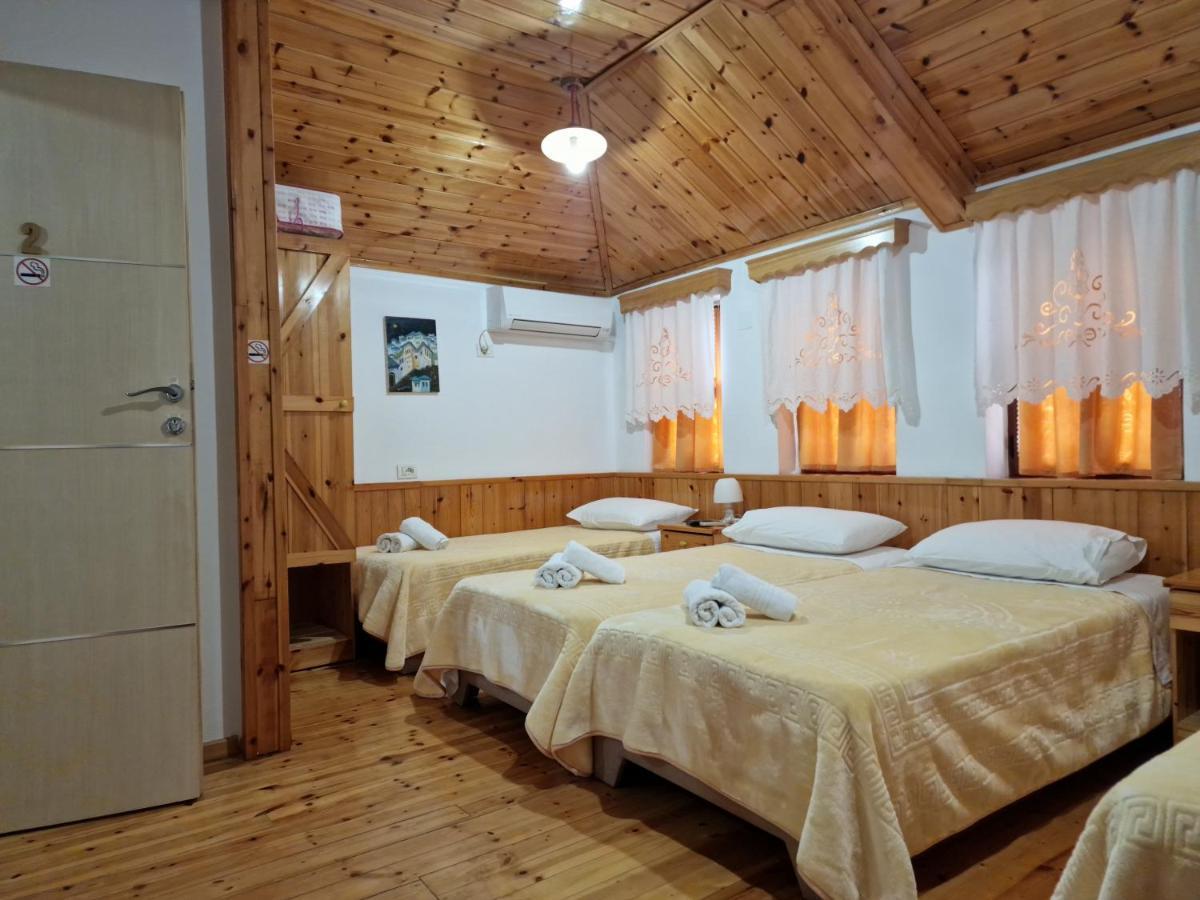 Hotel Domino Gjirokastër 外观 照片