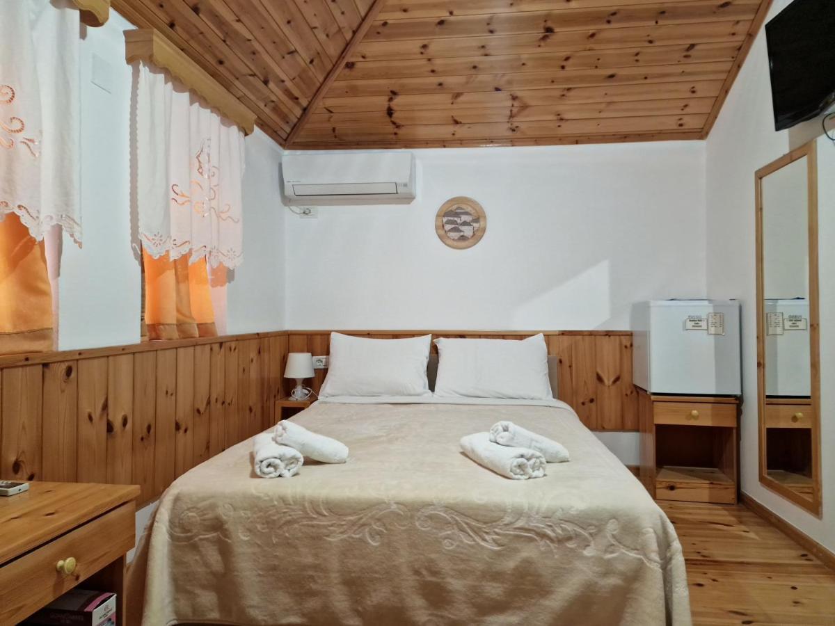 Hotel Domino Gjirokastër 外观 照片