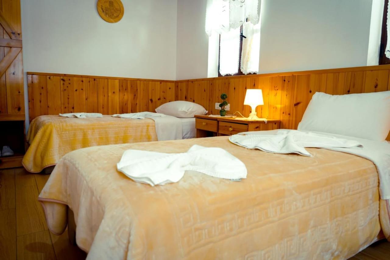 Hotel Domino Gjirokastër 外观 照片