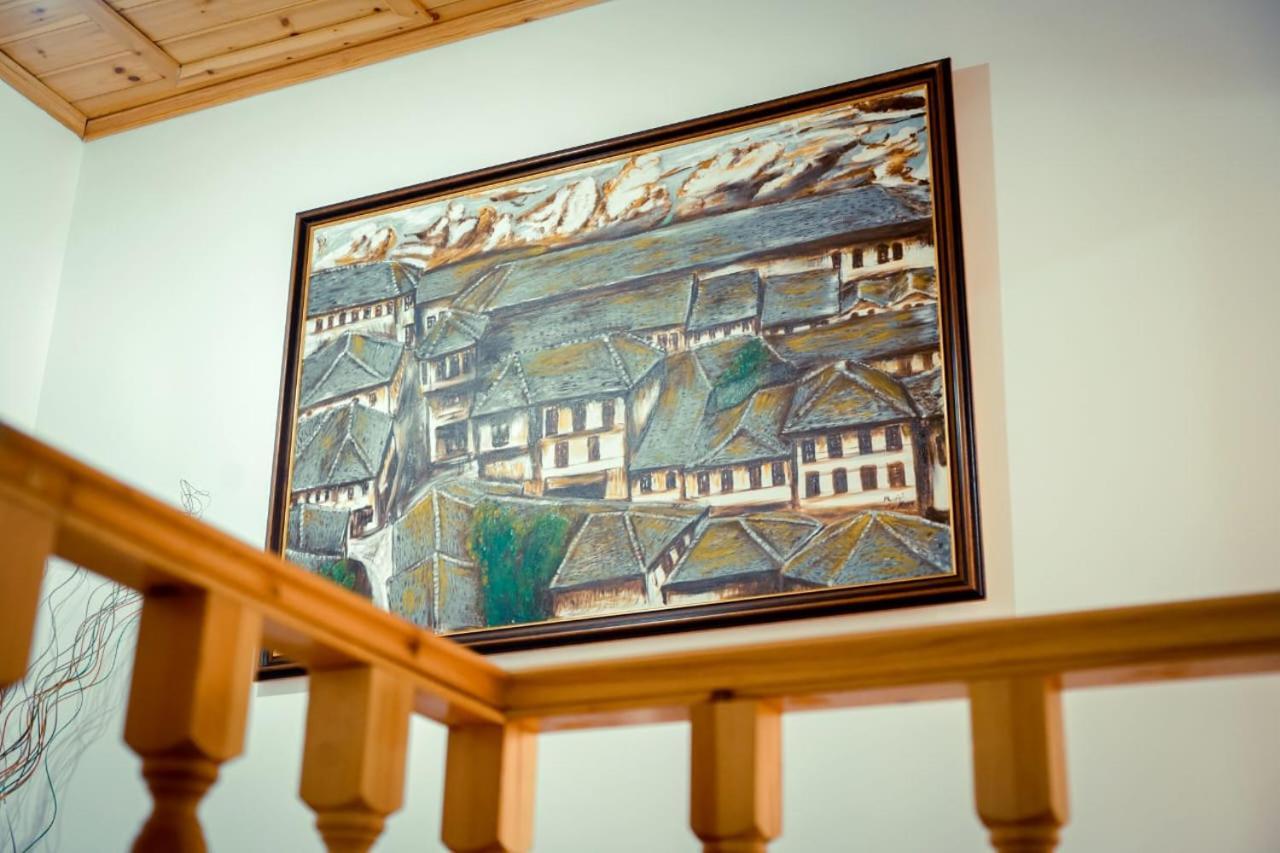 Hotel Domino Gjirokastër 外观 照片